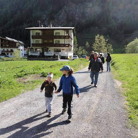 Apart Gschwandthof Sankt Leonhard im Pitztal Exterior foto